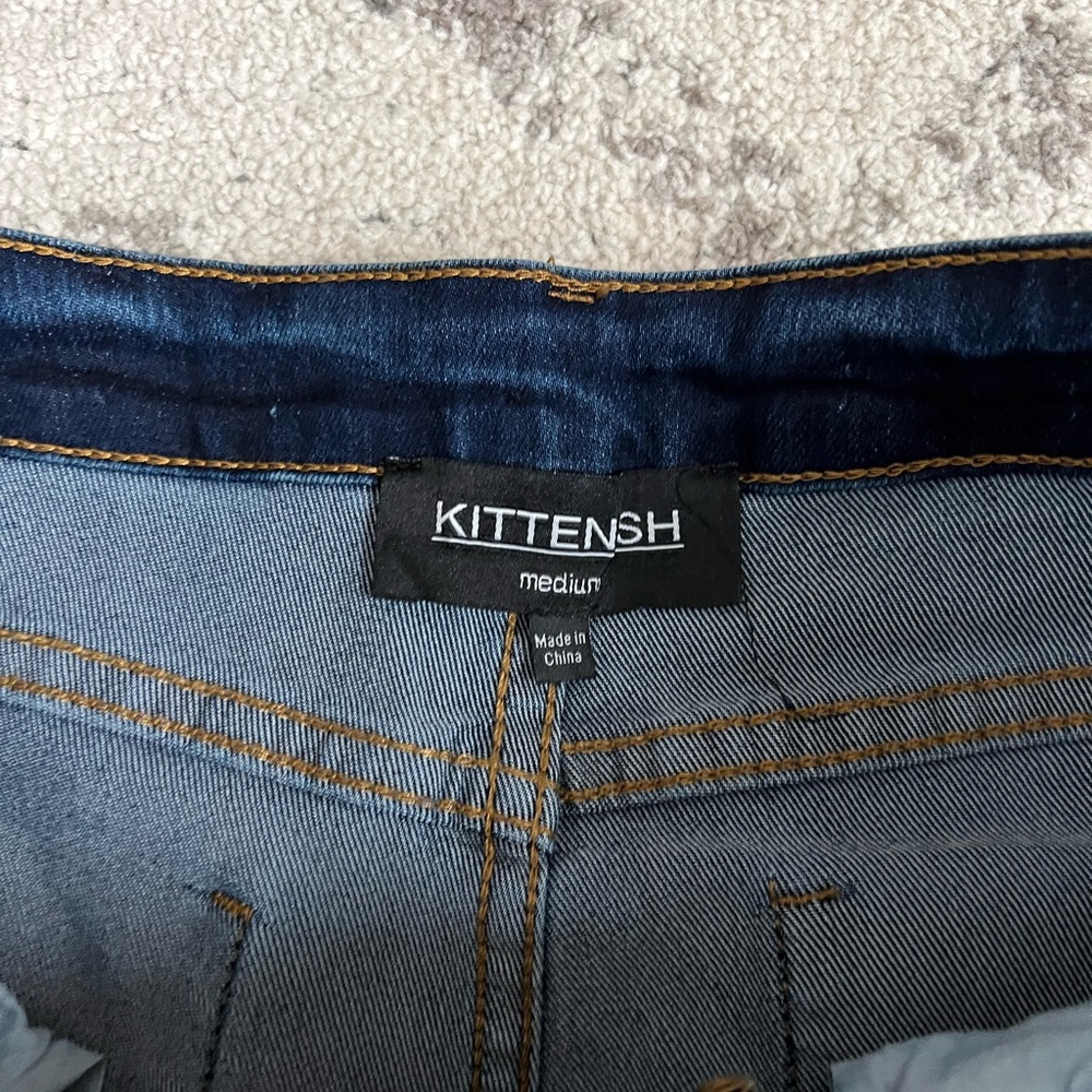 NWOT Kittenish Distressed Dark Wash Jeans - Picture 7 of 8